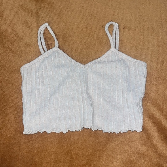 SHEIN Tops - SHEIN xs cream cropped tank top.